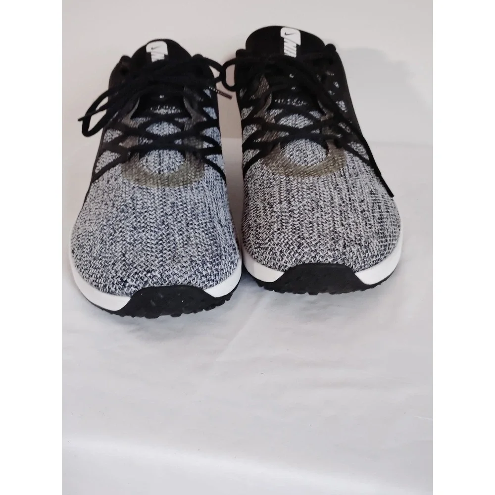 Nike Varsity Compete TR 3 Men 14 Black Gray Knit Training Athletic Sneakers EUC
